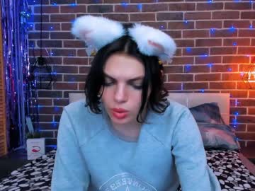 leonore_cute
